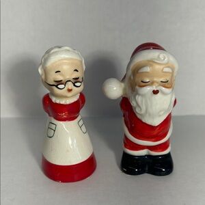 Lefton Red and White Santa & Mrs. Claus Shakers